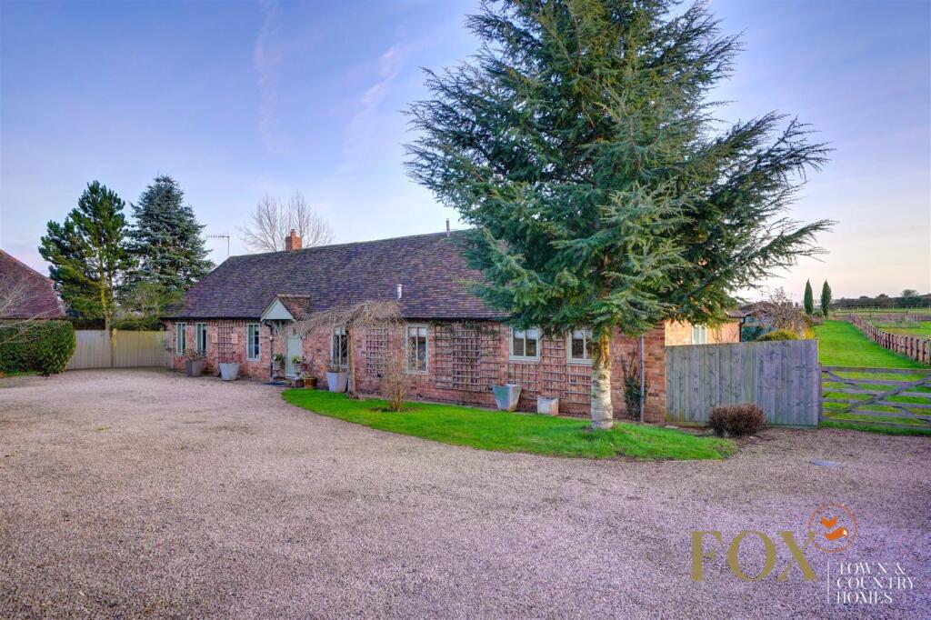 6 Acton Barns (9).jpg