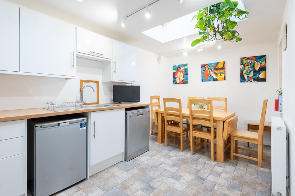 KITCHEN TO DINING