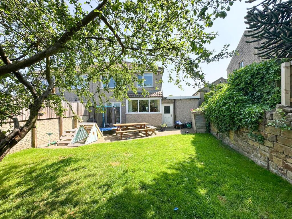 3 bed semi, Steeton