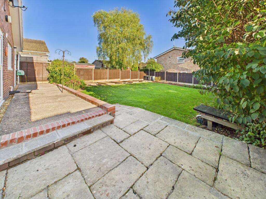 Rear garden &amp; patio
