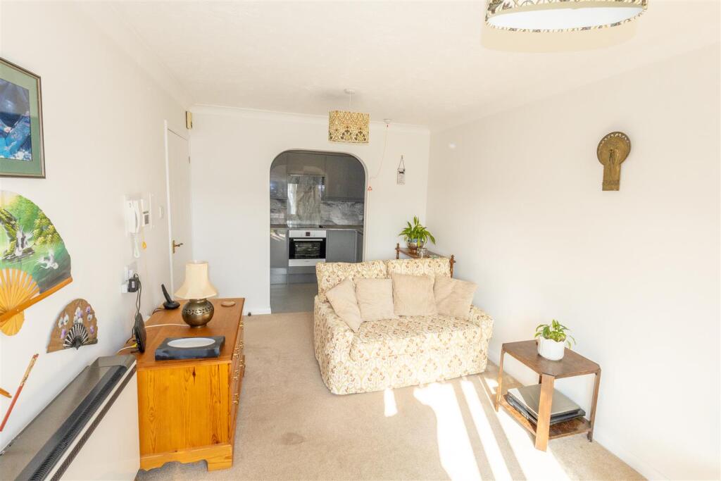 Grosvenor Court-07.jpg