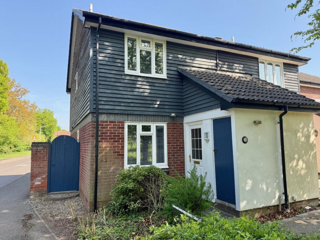 Wythemede, Foxley Fields, Binfield, RG42