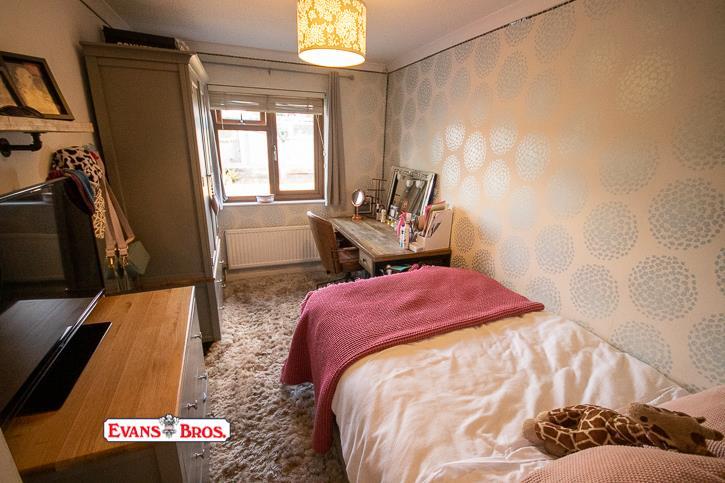 REAR BEDROOM 3