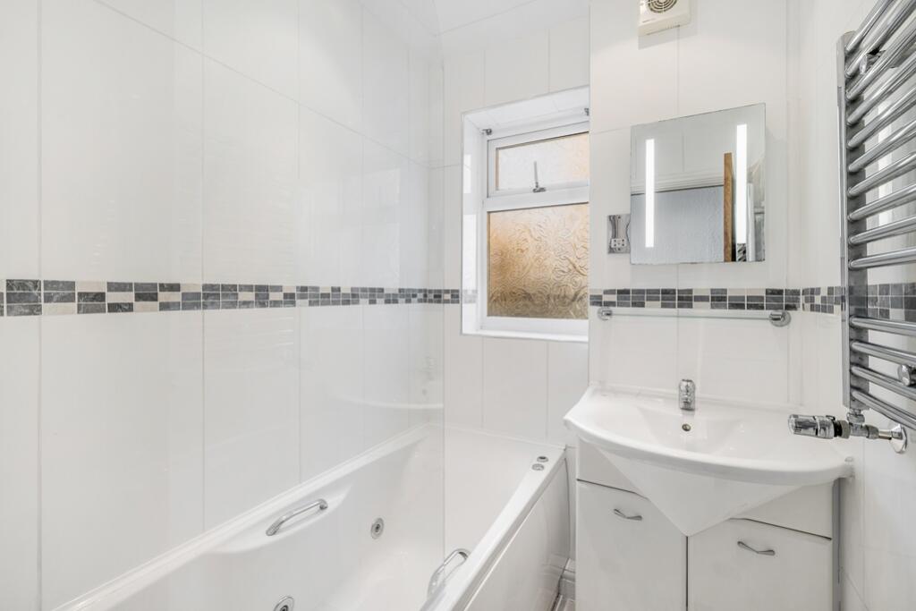 18 Toll¿s Lane (Holbeach)-20