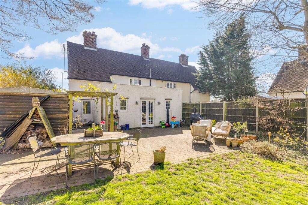 Baldock Road 72-44.jpg