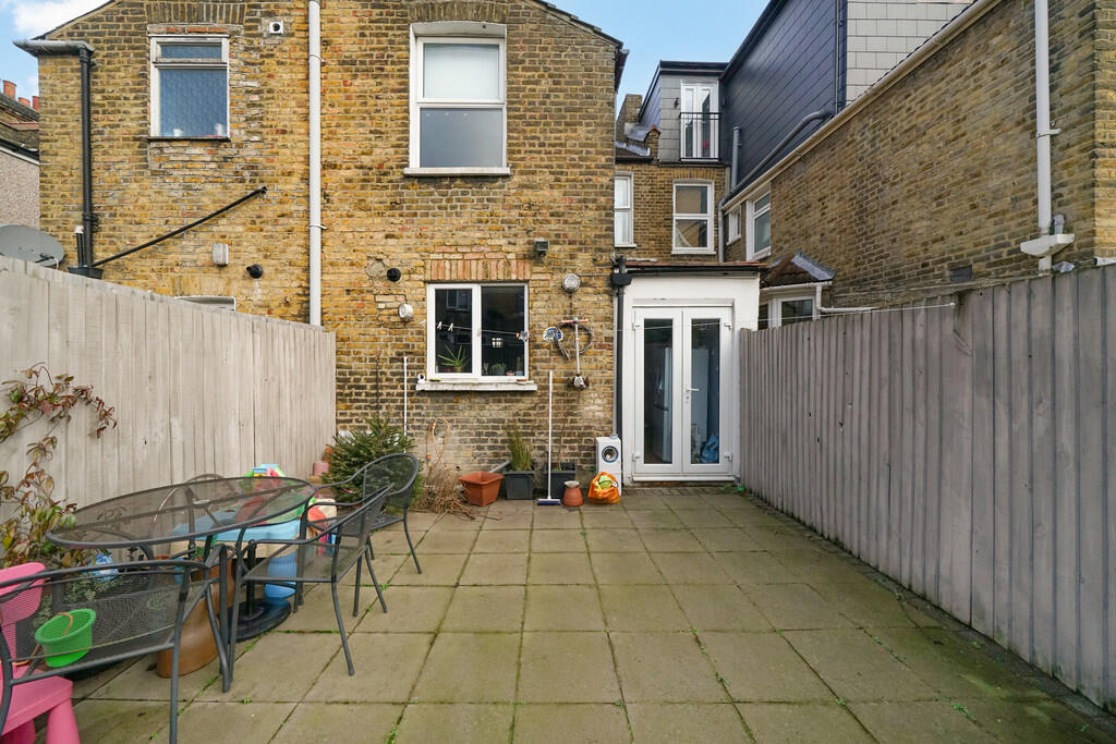 33 Pattenden Road...