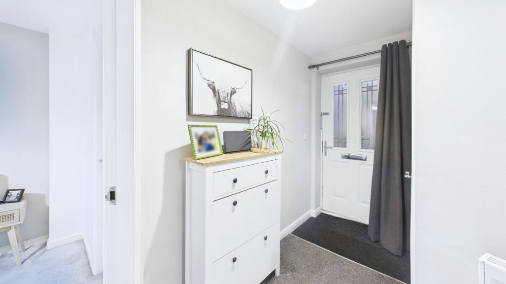 CAM02351G0-PR0087-STILL036 (1)