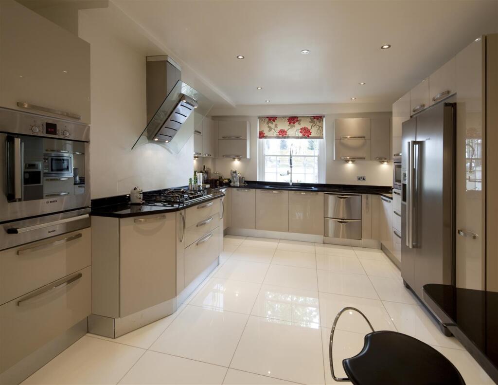 15 St Anns Terrace Kitchen 2154_02.jpg