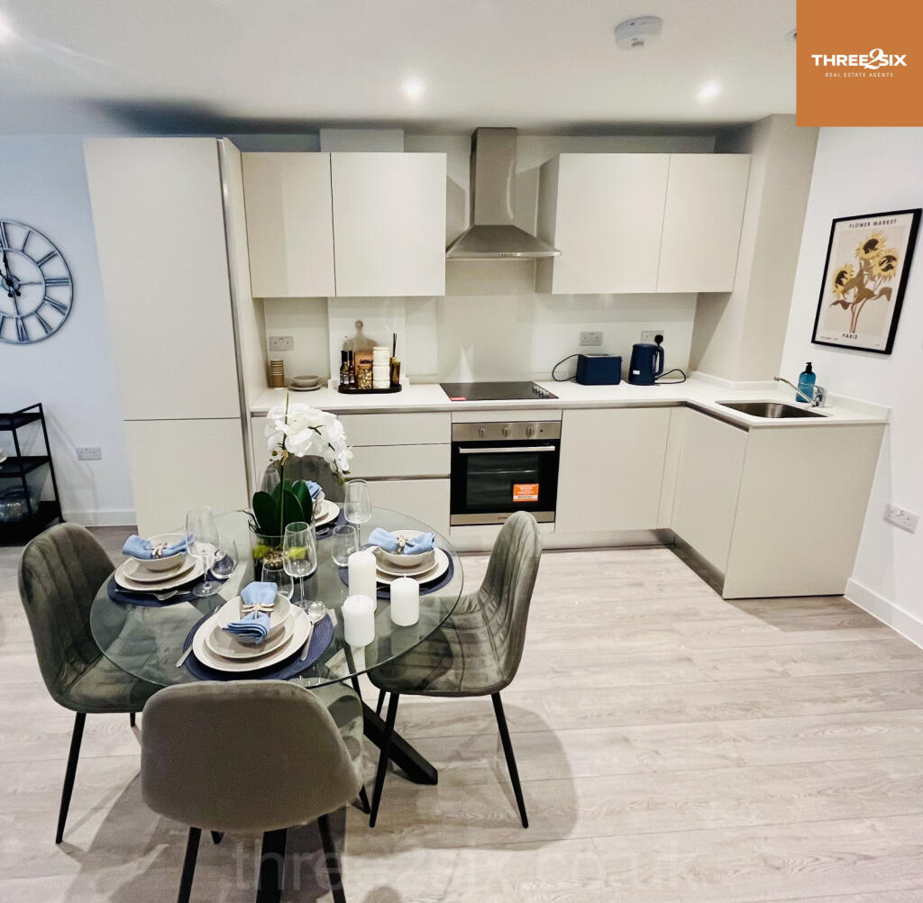 Dining area/Kitchen