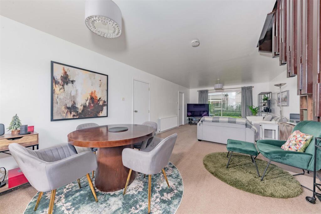 5 Malcolm Crescent Monifieth-18.JPG