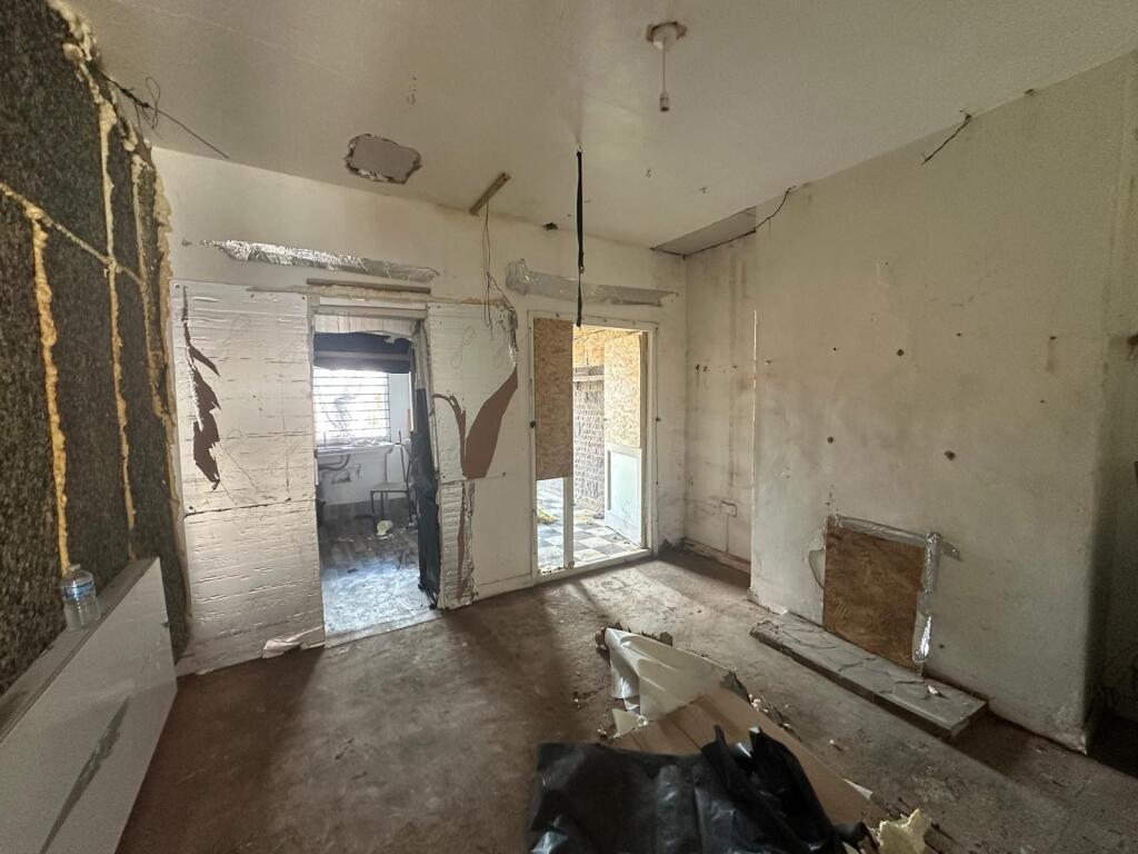 WhatsApp Image 2025-06-18 At 11.13.36 B8f09a76 T202506181521.jpg