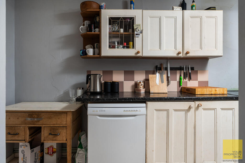 34 Bromwich Road0045