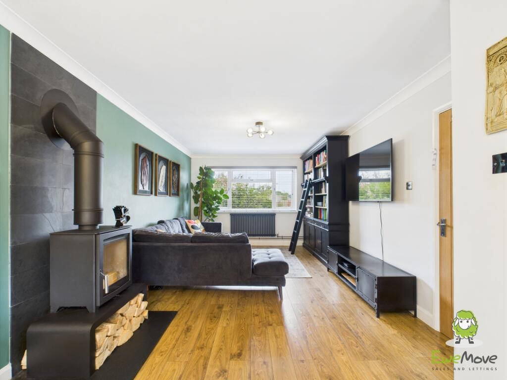 EweMove Basingstoke Avon Road Sitting Room