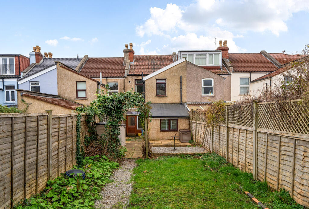 1394220-4-694a879...