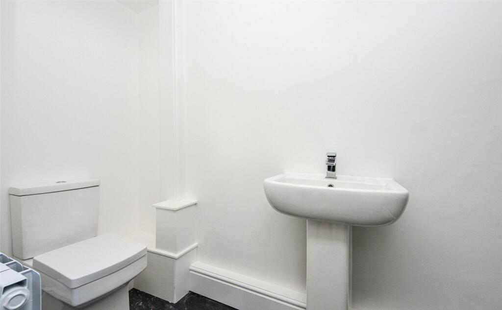 Flat 2 Pic 12 T202511101111.jpg