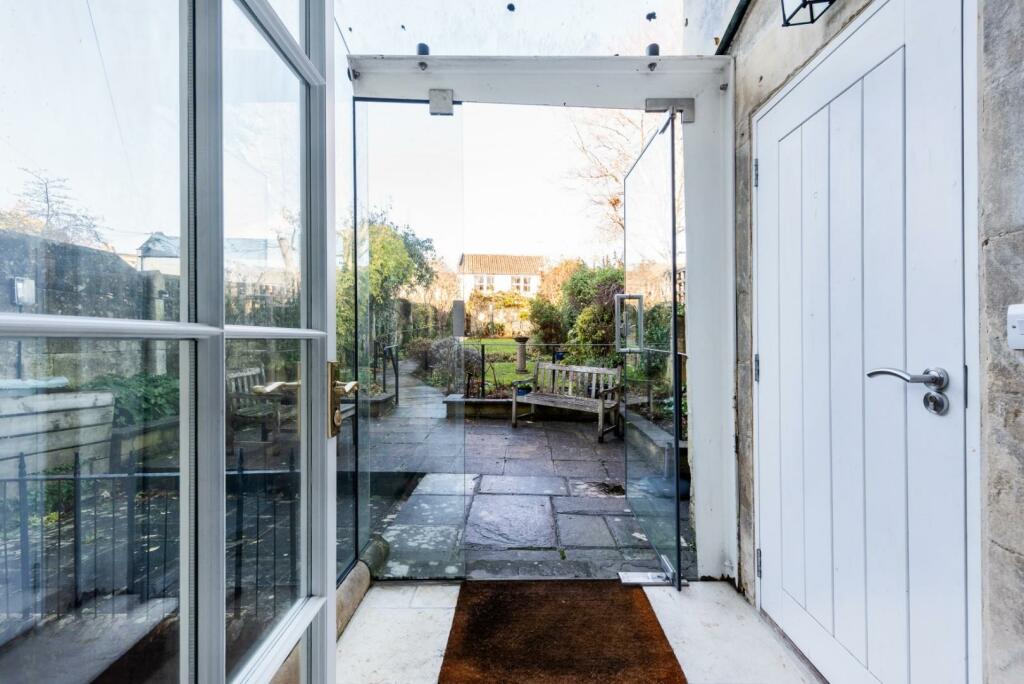 4 Lambridge, Bath BA1 6BJ-8.jpg