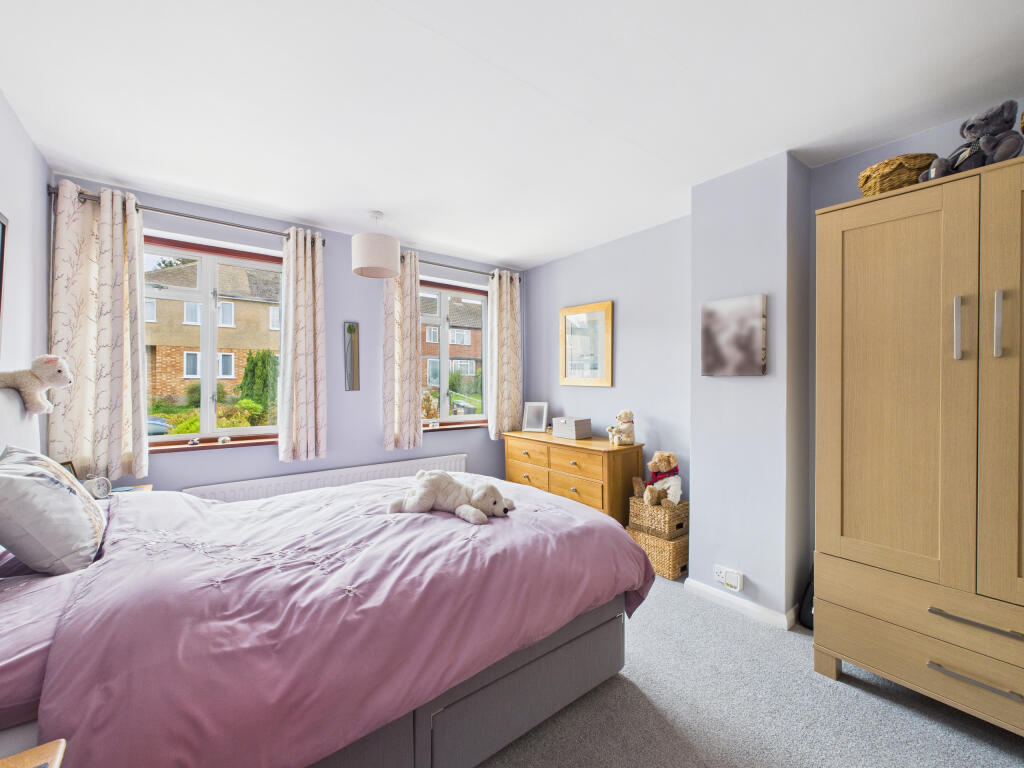 CAM02909G0-PR0498-STILL001