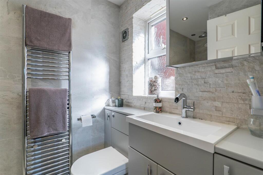 Master Bedroom Ensuite