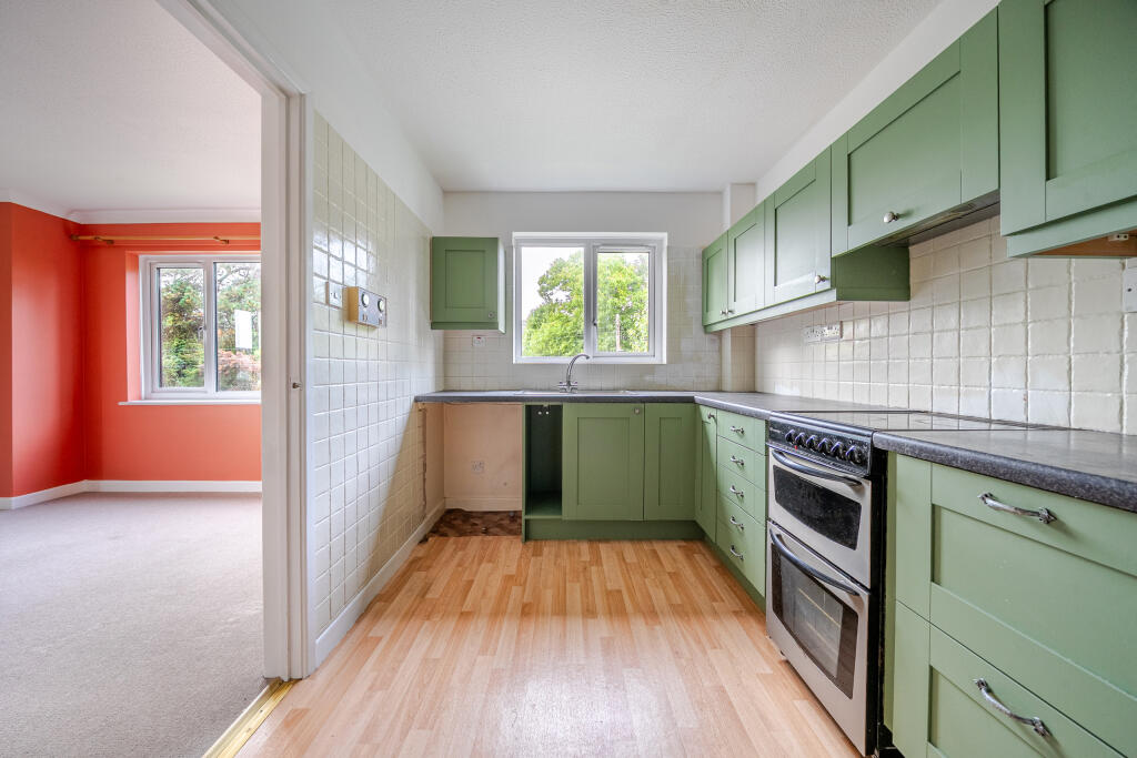 Kitchen / Breakfast Room