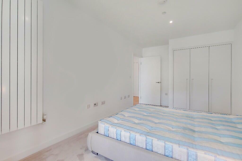 Admiralty Avenue, London, E16