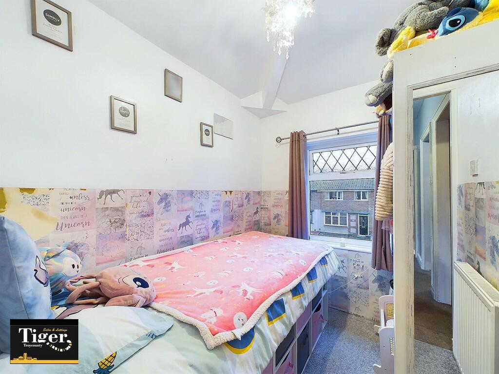 CAM02176G0-PR0419...