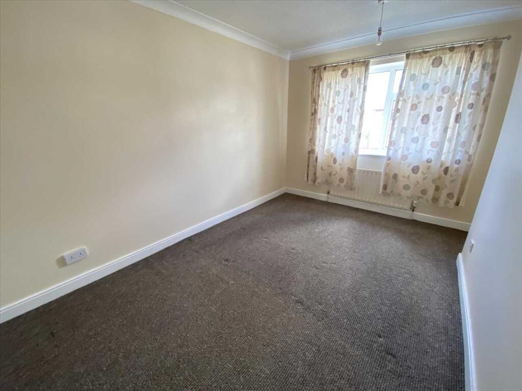 Bedroom 2: