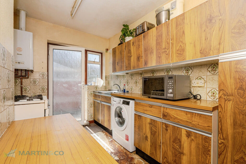 gu228dg-jwp-dsc00...