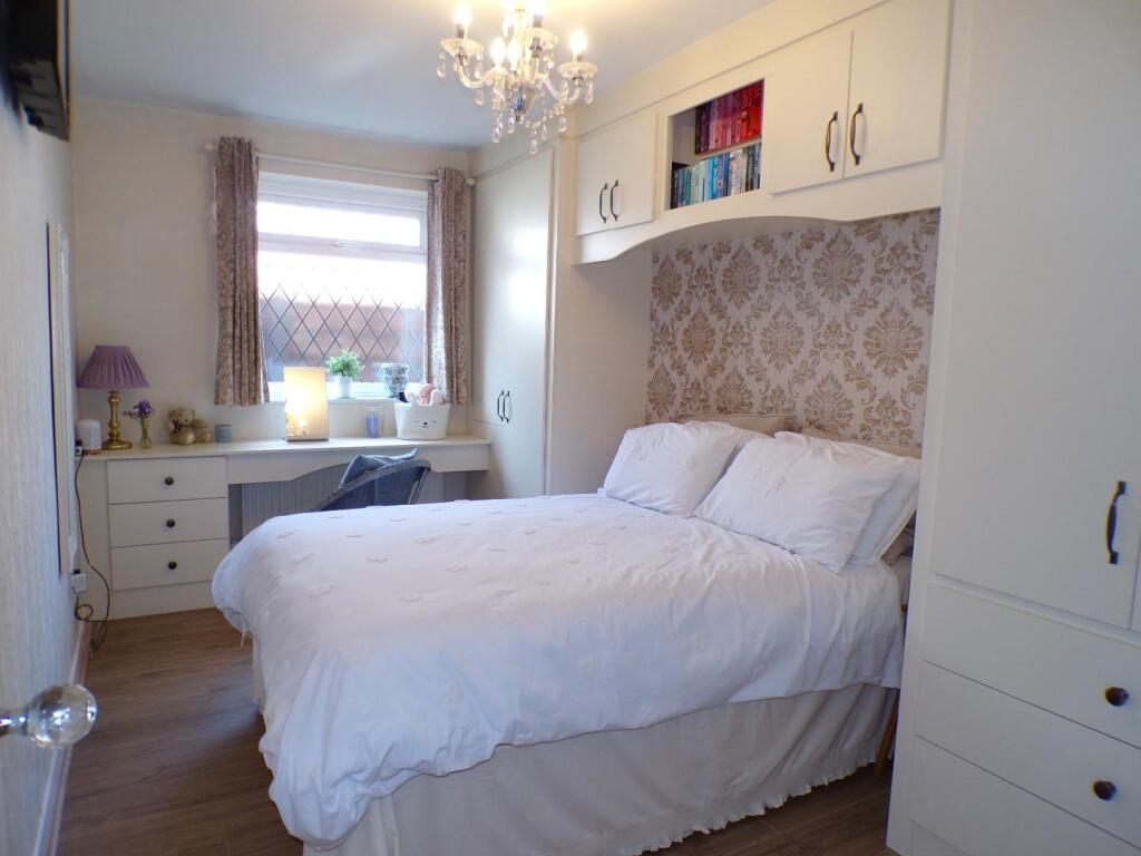 RichmondRd16bed4.JPG