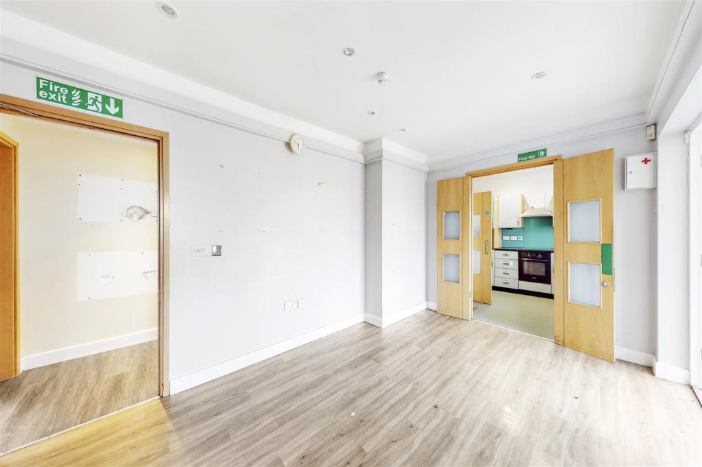45A Langham Gardens - ZZQb770KHDvMRNEby90v.jpg