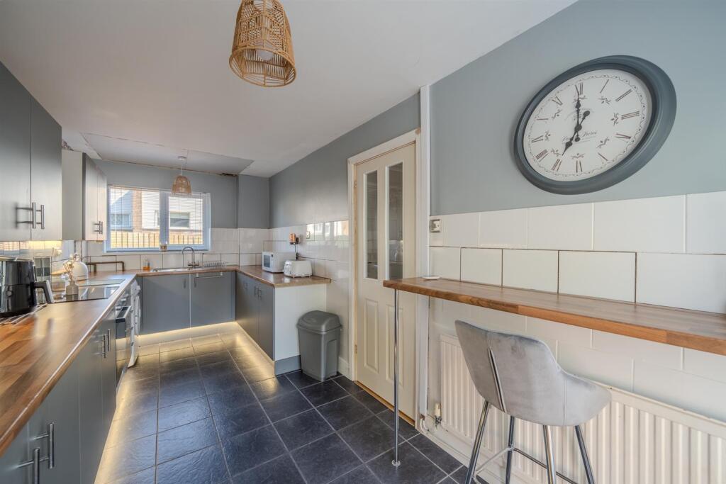 61 East Roedin-12.jpg