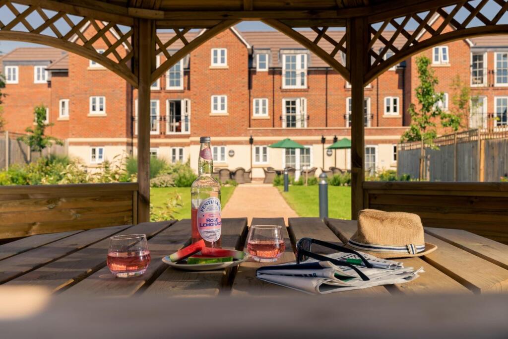 2397_KNB_LWH_RP_GRD_11 (Large).jpg