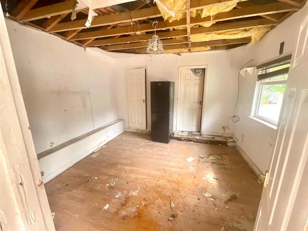 Annexe Room In Need Of Work
