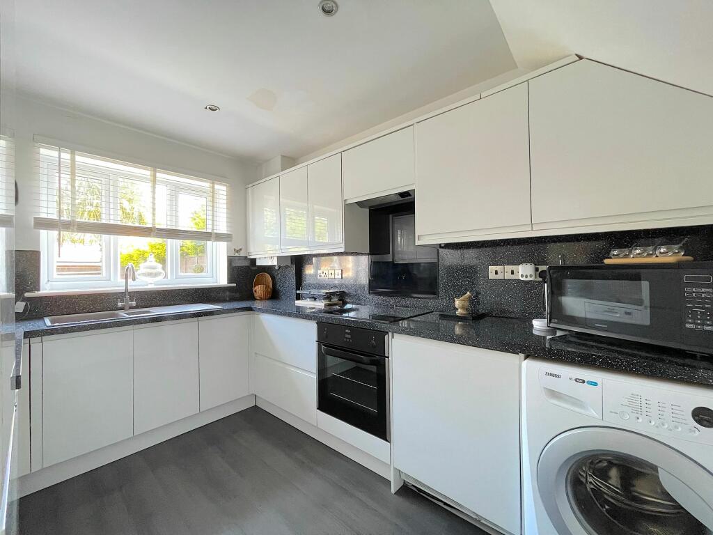 Kitchen (1)