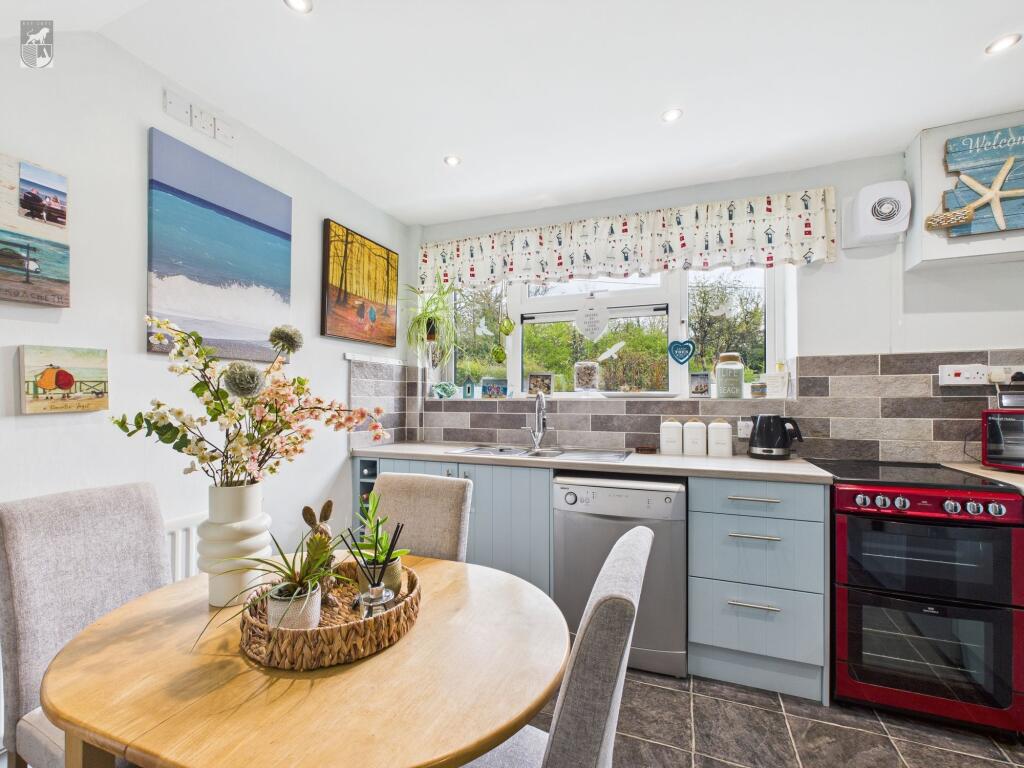 Dining kitchen