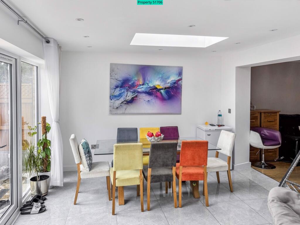 Kitchen/Dining