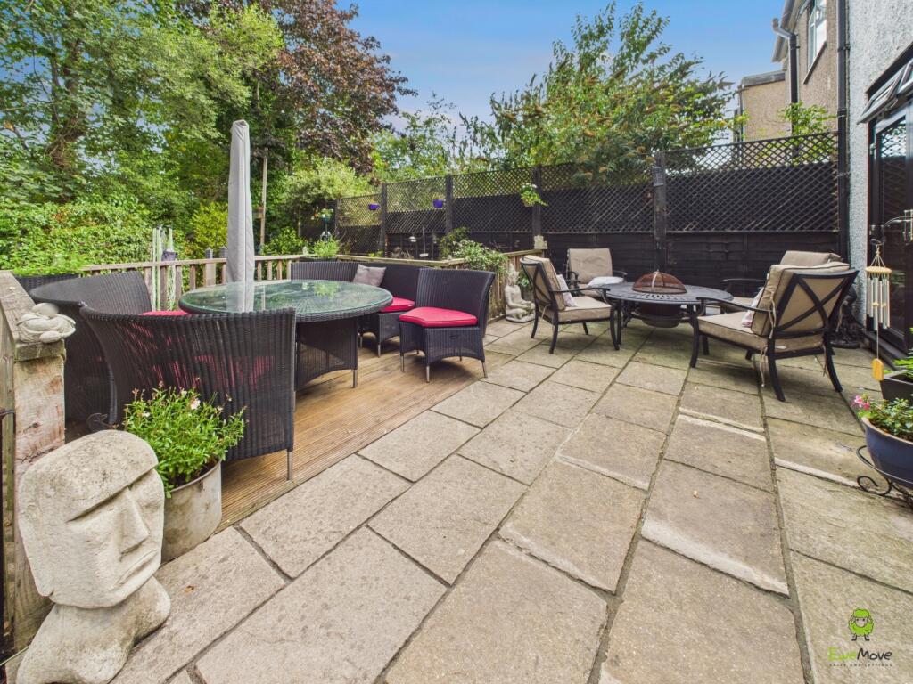 Presented by Clinton at EweMove Bexleyheath and Da