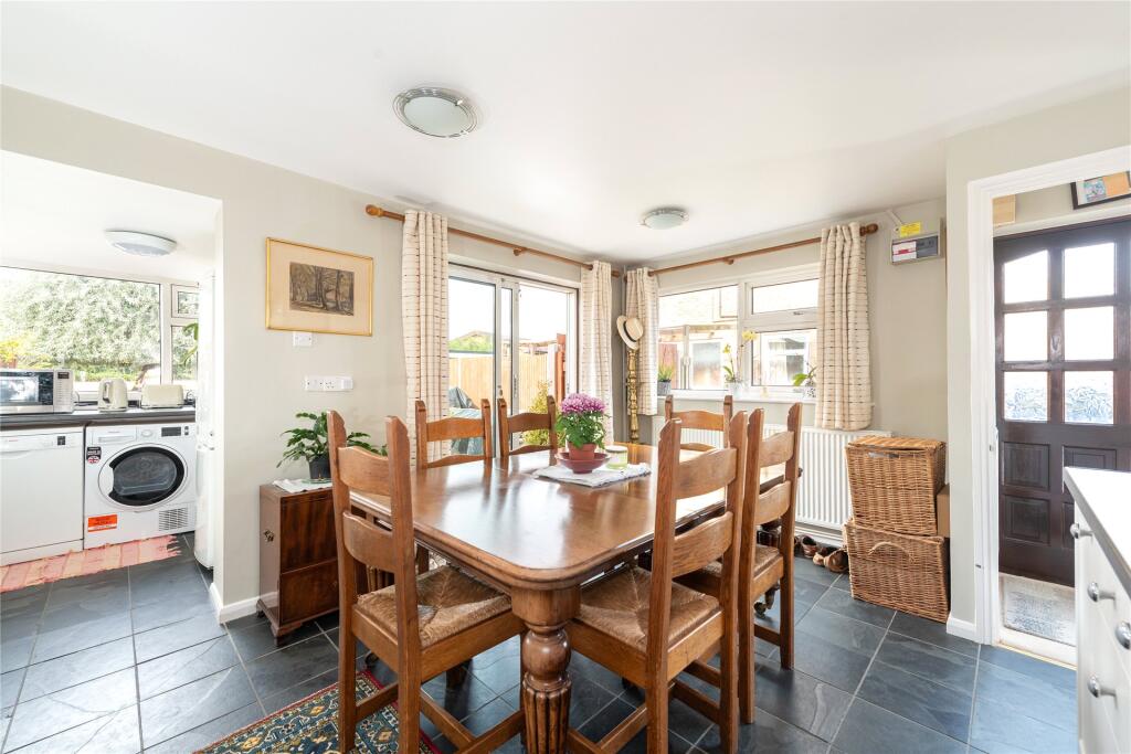 Kitchen/Dining