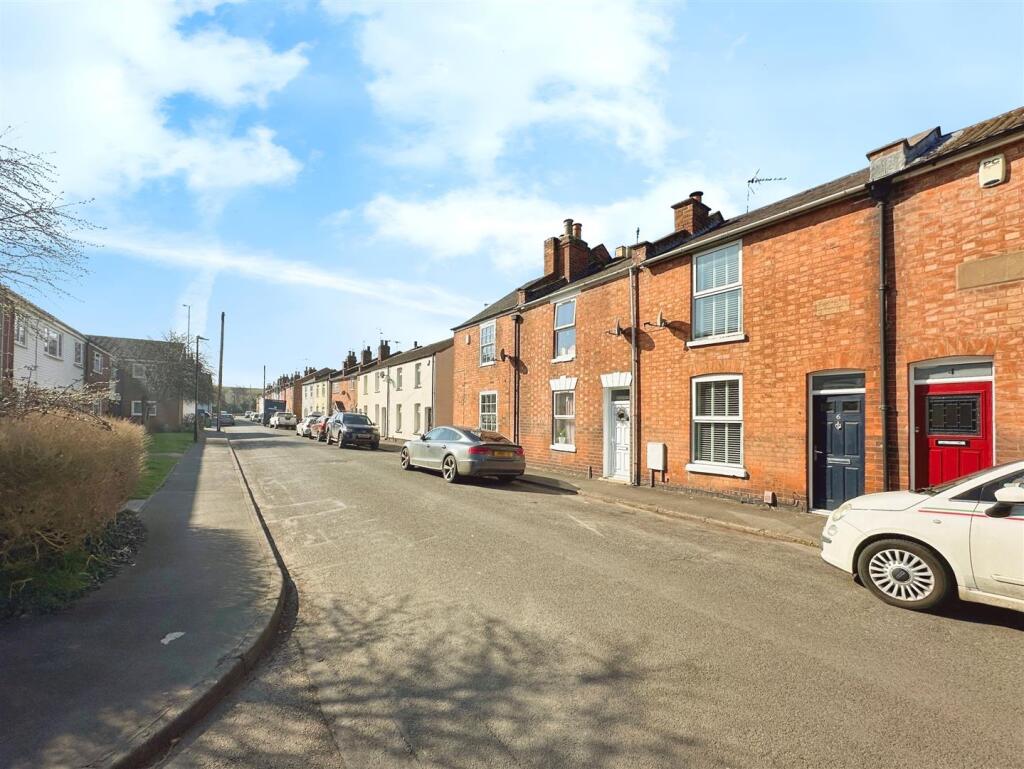 4054e6df-image_picker_49FB52E4-4C78-4FF1-8E31-B5AB