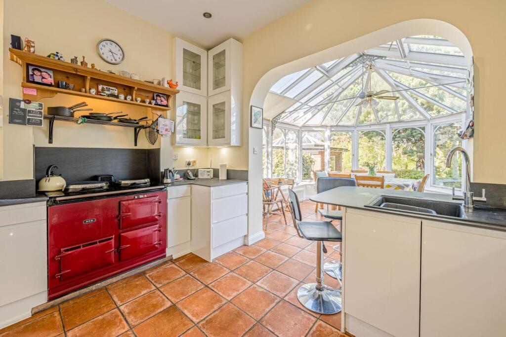 Kitchen/Conservatory