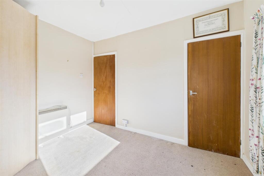17 Pembroke Avenue, Shirehampton, Bristol BS11 9SJ