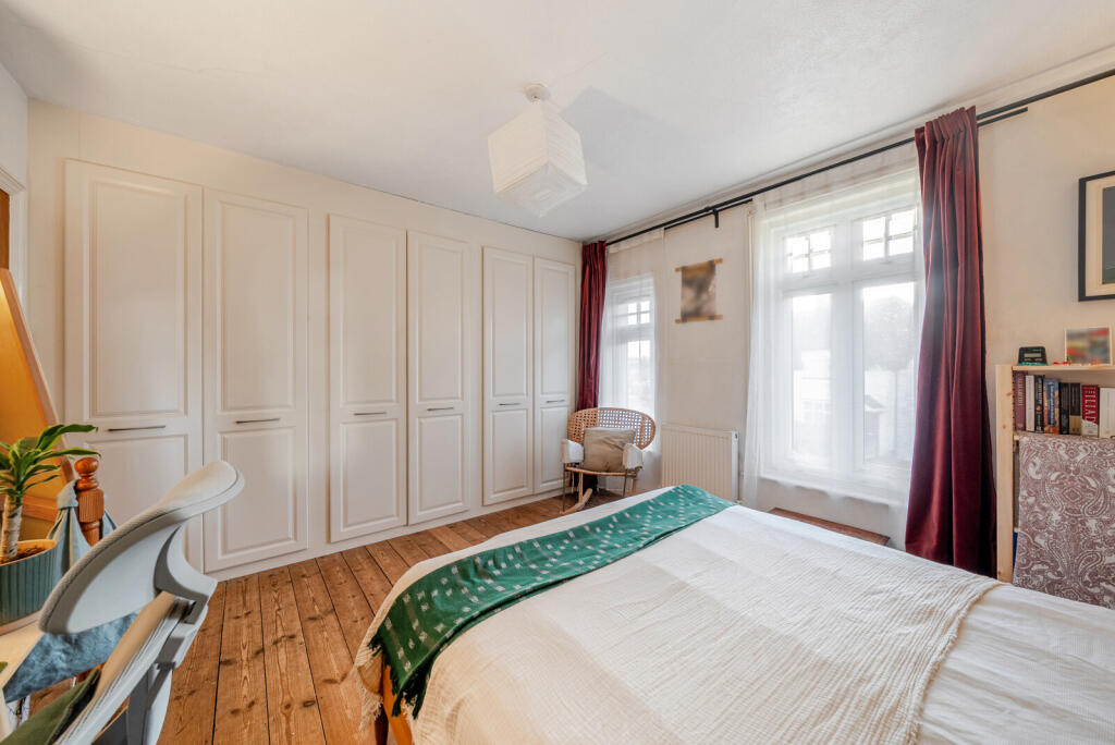 1396717-15-695e2b...