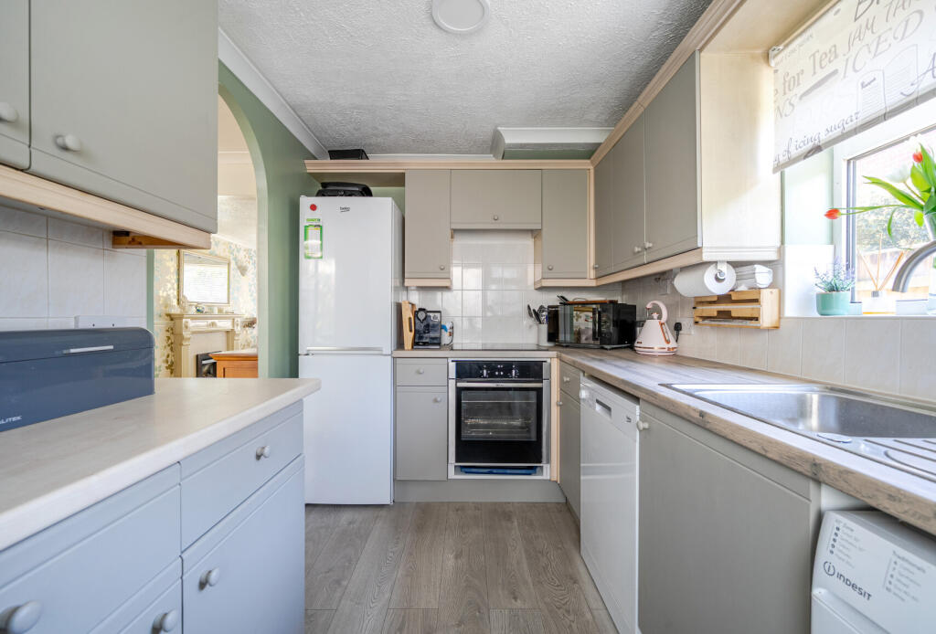 1287646-9-682492c...