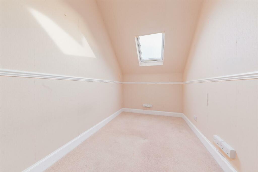 57 Brook Street Monifieth-11.JPG