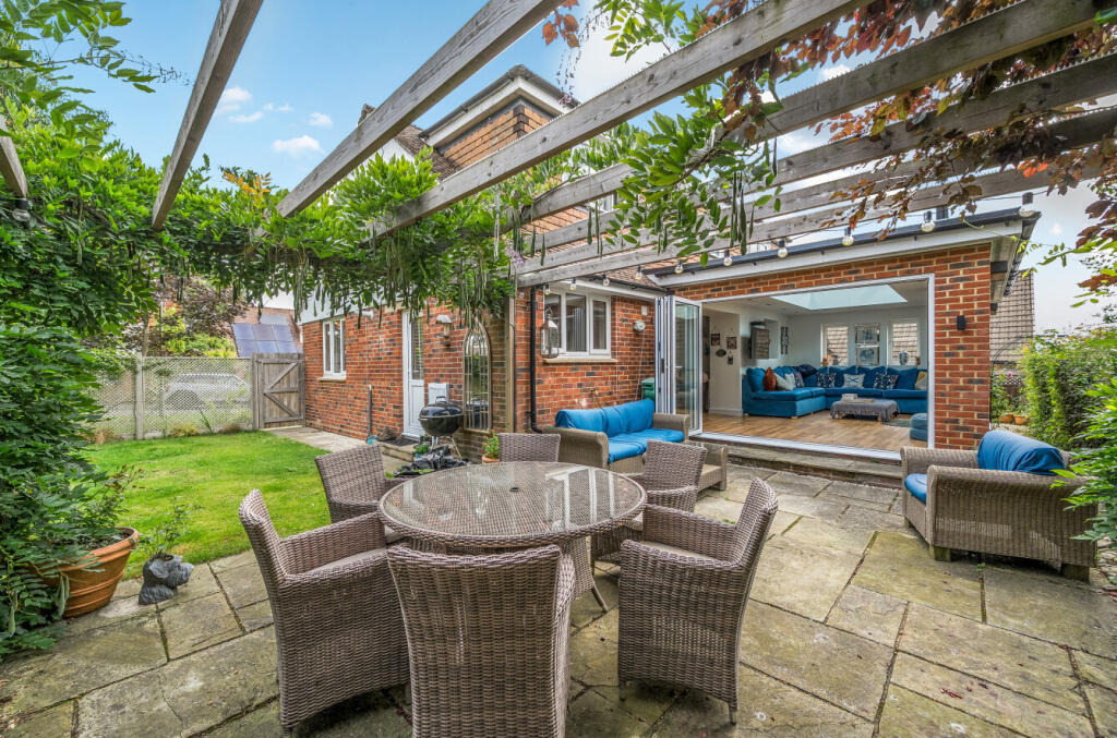 1334866-26-689476...