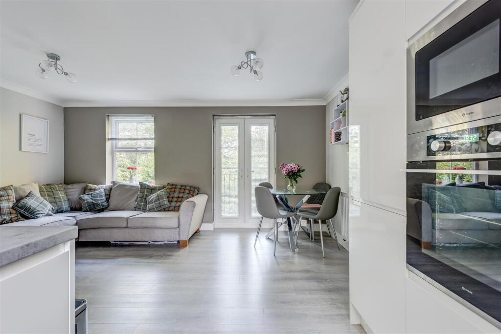 15GlenwoodHouse(Interior)-8.jpg