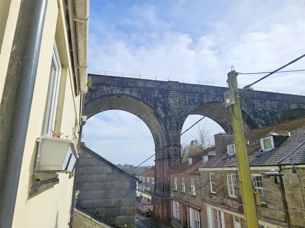 Viaduct.jpg
