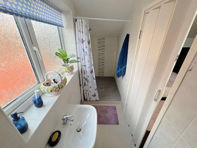 Bedroom Three Ensuite