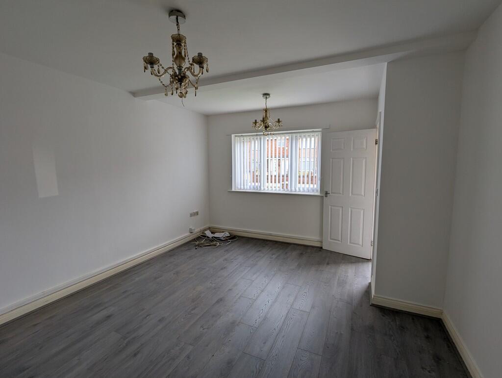 PXL_20250929_1055...