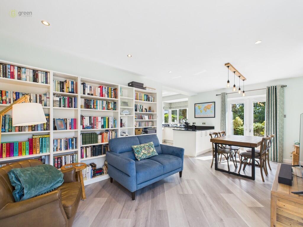 CAM03830G0-PR0206...