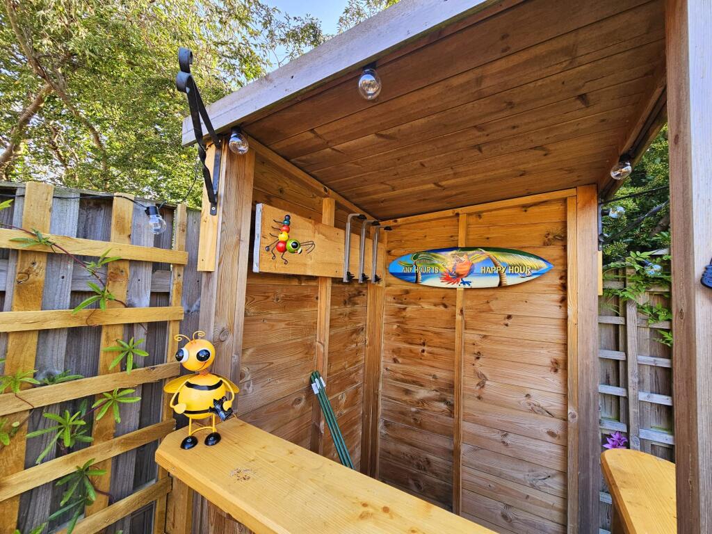 52e86470-0010-416a-8596-0403f607b501